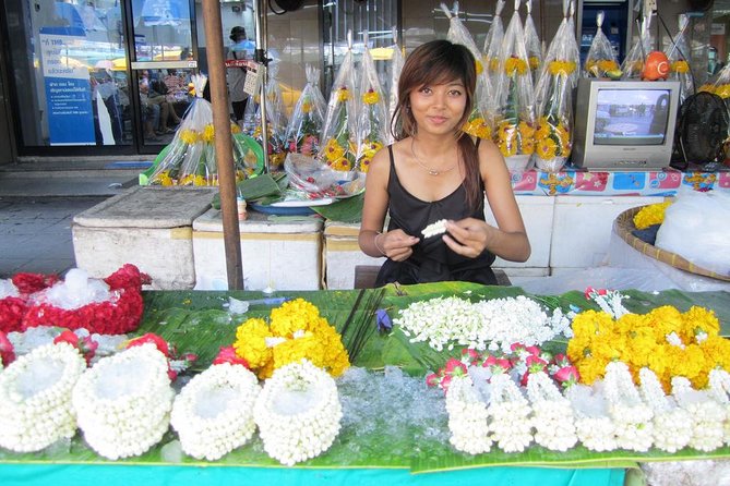 Experience Bangkok at Night with Streetfood Dinner & Foot Massage - Price and logistics: what $124.41 gets you