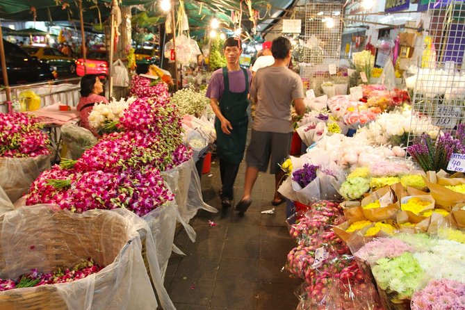 Explore Bangkok: Guided City and Temple Tour - Group Size and the Chance for a More Personal Morning