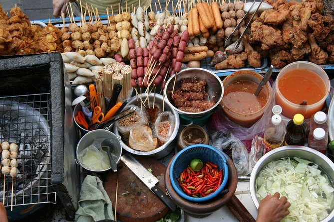 Famous Thai Street Food Tasting Experience! - Stop 1: Train Night Market Ratchada, Big Choices in a Single Hour