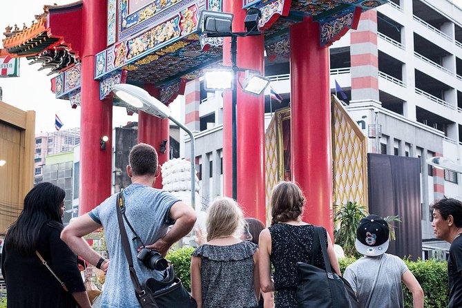 Flavors of Bangkok: Small-Group Chinatown Evening Food Tour - Chinatown at Night: Why Yaowarat Feels Different After 5:30