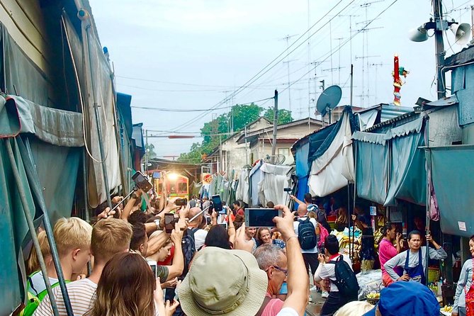 Floating and Railway Market (Optional Waterfall): Private Tour - Price and value for a private market day from central Bangkok