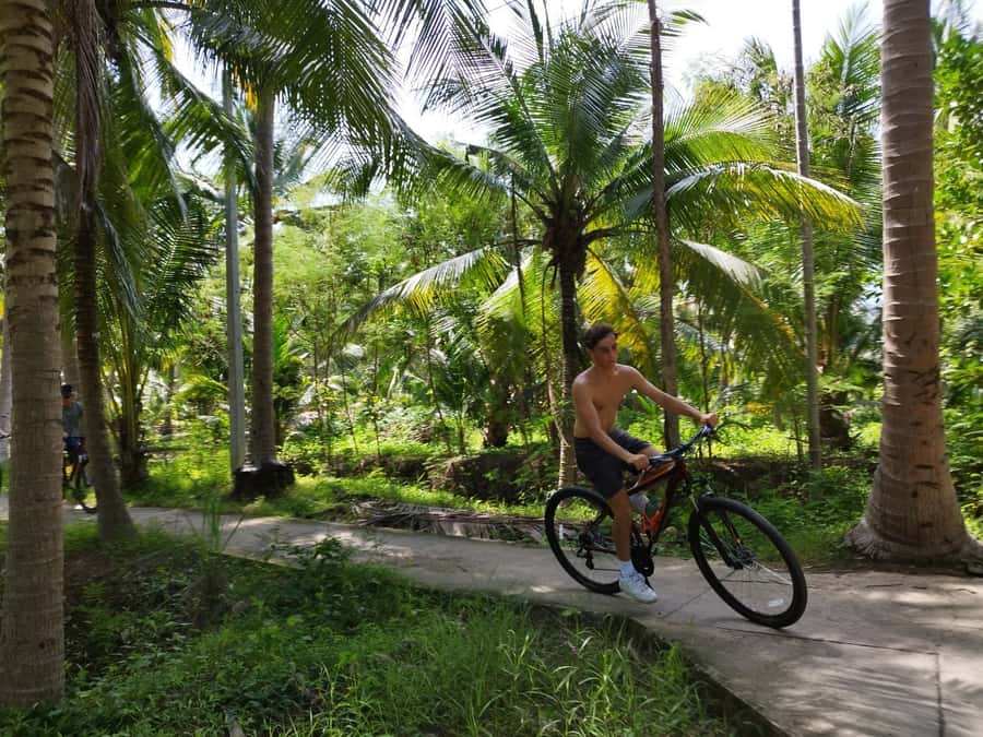 Floating Market Full-Day Bicycle Tour from Bangkok - Bicycle Time in Samut Songkhram: Quiet Roads After the Crowds