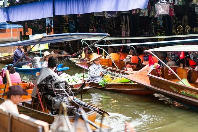 Floating Market & Railway Market near Bangkok - What to expect from the group, and how to use it to your advantage