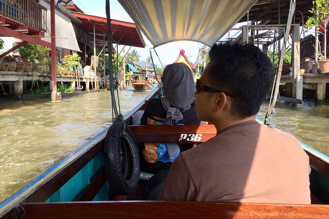 Floating Market with Great Pagoda Temple and Wat Sam Phran - Wat Phra Pathom Chedi, Great Pagoda Temple: Monumental and Unhurried