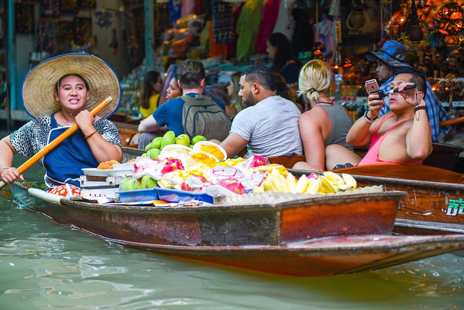 Floating Markets Day Trip from Bangkok - Guides and group energy: what to expect from the human side