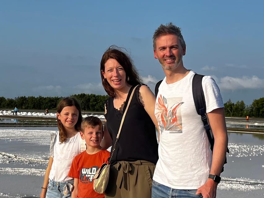 Floating & Railway markets (multi-language) - How the private group changes your experience