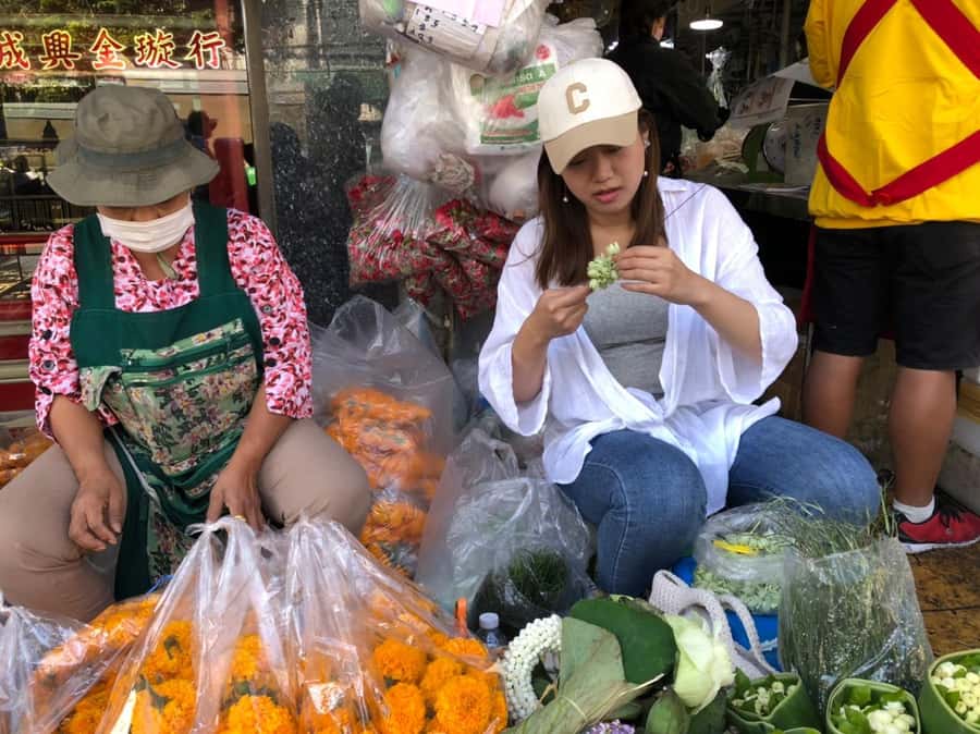 Flower Market & Floral Art: Multi-language Private Tour - Flower Market Morning: Pak Khlong Talad Up Close