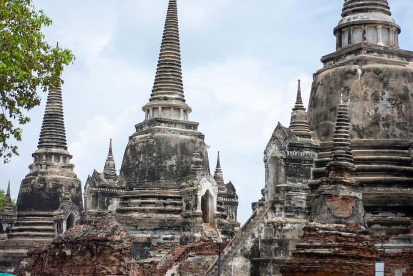 From Bangkok: Affordable Ayutthaya Highlights Tour - Wat Chaiwatthanaram, the riverside Khmer-style photo stop