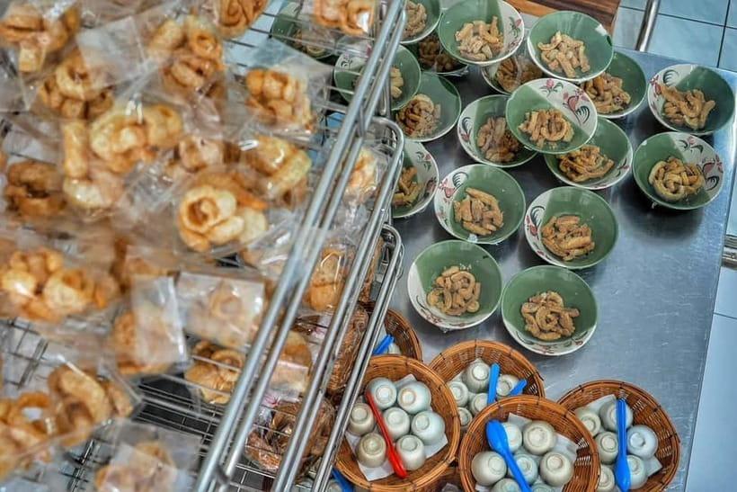 From Bangkok: Ayutthaya Food Journey and History - Getting ready: dress code, heat, and day pacing