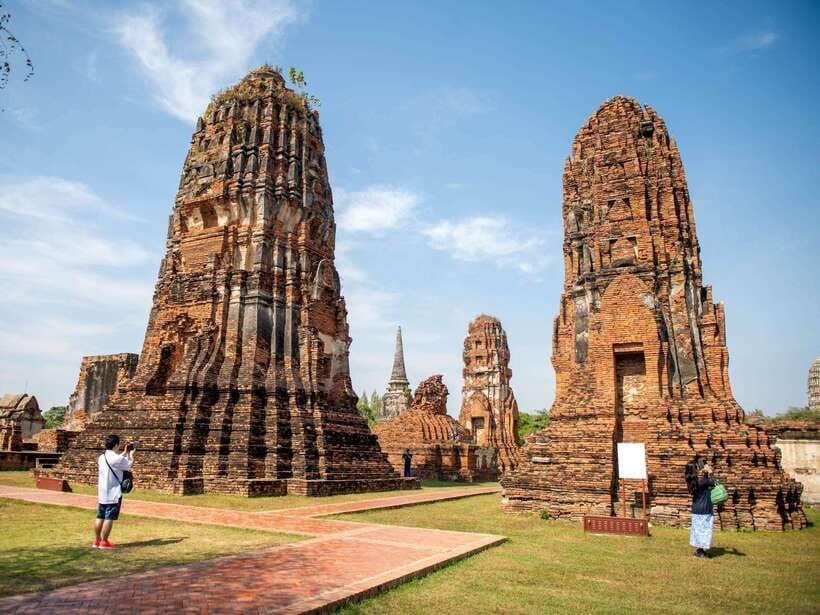 From Bangkok: Ayutthaya Historical Park Guided Day Trip - Getting there: pickup, van comfort, and late riser options