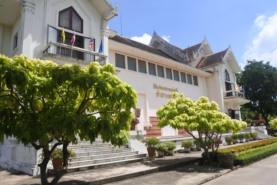 From Bangkok: Ayutthaya Private Full-Day UNESCO Trip - Wat Chaiwattanaram: riverside atmosphere and Angkor-influenced style