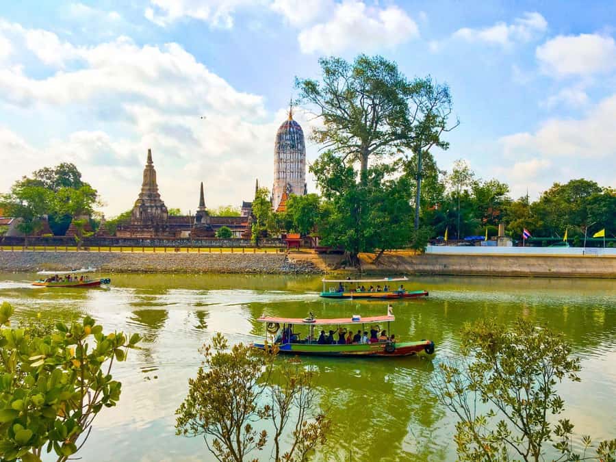 From Bangkok: Ayutthaya Temples and Boat Tour with Lunch - Lunch by the river: the included meal is a real part of the day