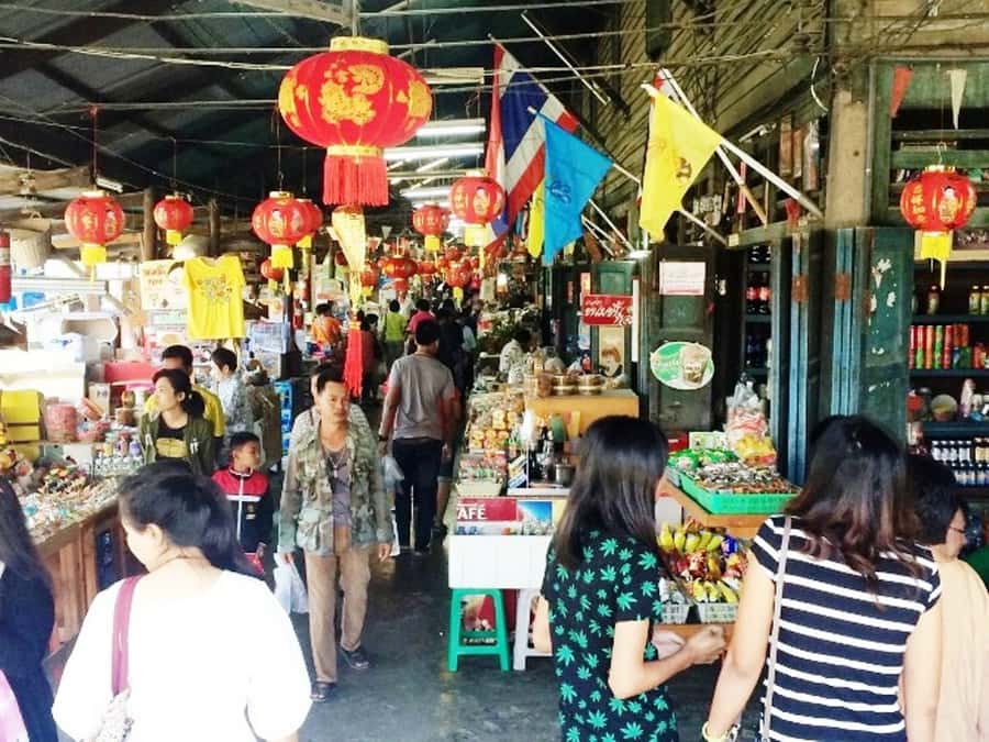 From Bangkok: Chachoengsao Tour and Bang Pakong River Cruise - Khlong Suan Market: canal life, wooden shop houses, and real bargaining