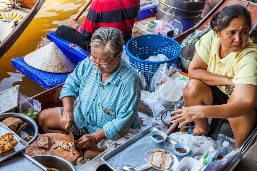 From Bangkok: Damnoen Saduak Floating Market Guided Tour - What to pack and how to plan your day