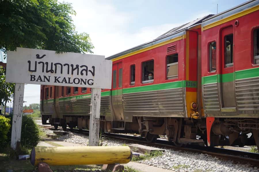 From Bangkok: Floating Market and Ayutthaya Guided Day Tour - Markets, Temples, and a Lot of Bangkok Exit