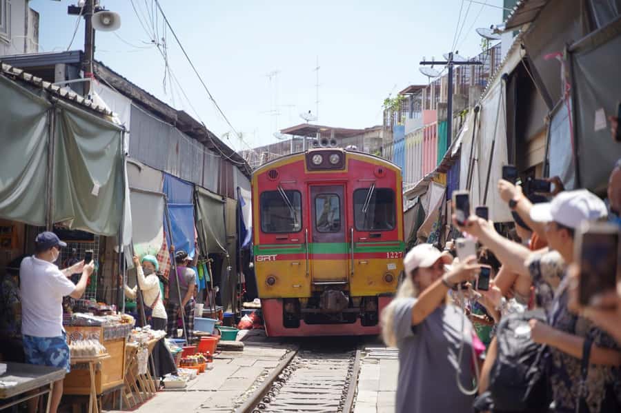 From Bangkok: Floating Market and Ayutthaya Guided Day Tour - Ayutthaya in the Afternoon: Three Temples, One Big Story