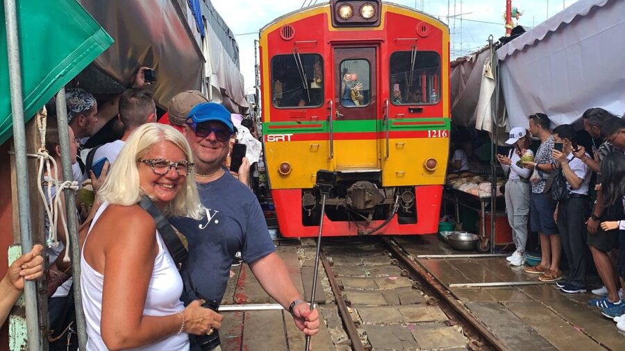 From Bangkok: Floating & Railway Markets Tour & Coconut Farm - Coconut Sugar Farm Workshop: More Than a Sweet Stop