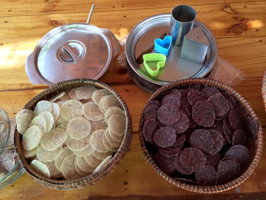 From Bangkok: Mahasawat Canal and farm with Lunch - Snack Workshop: Khao Tang Na Tang and Gag Fruit Curiosity