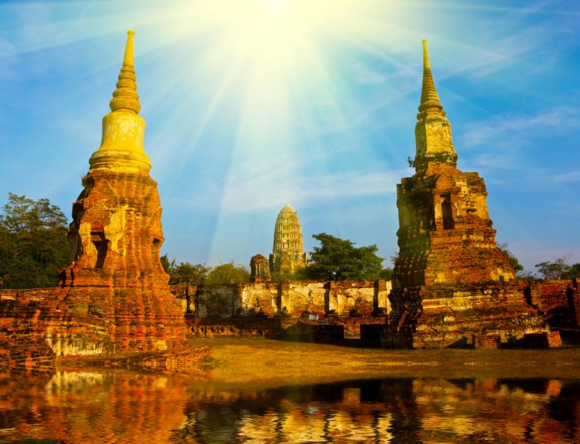 From Bangkok: Private Guided Tour of Ayutthaya’s 6 Temples - Wat Phra Si Sanphet: Standing Where Kings Prayed
