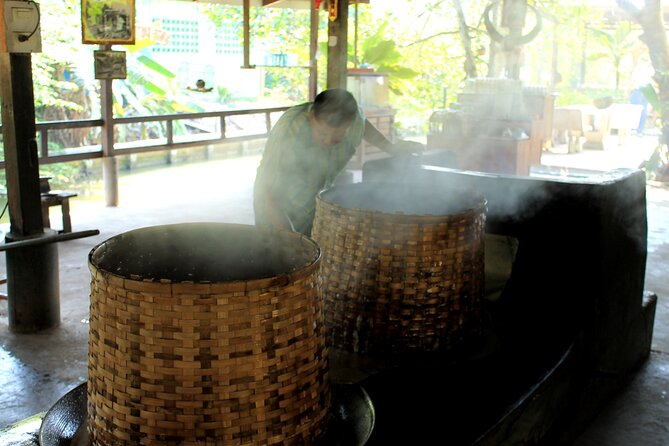 From Bangkok : Thaka Floating Market - Coconut Sugar Farm, Small Look at a Big Ingredient
