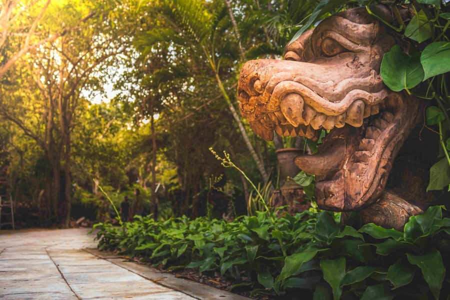 From Bangkok: The Sanctuary of Truth with Private Transfer - How the Guide and Private Group Shape the 1-Day Value