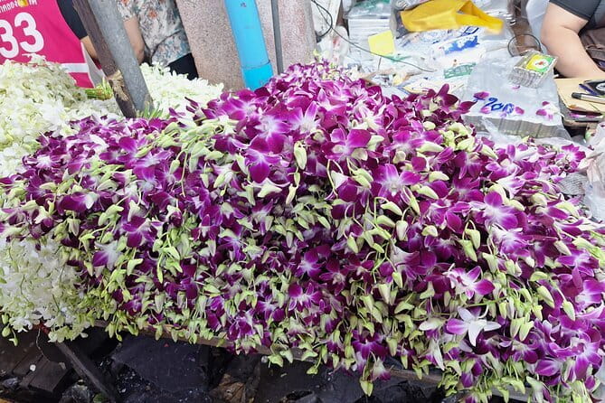 Fun Tuk Tuk Dinner and Massage in Old Town Bangkok - A 6:00 pm plan that works with Bangkok’s night rhythm