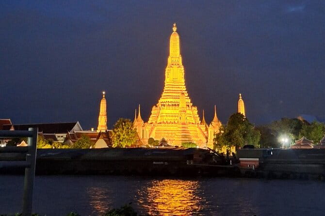 Fun Tuk Tuk Dinner and Massage in Old Town Bangkok - Sao Chingcha (Giant Swing) and the ceremonial idea behind it