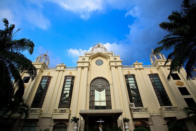 Golden Dome Cabaret: A Night of Glamour and Glitter - Cost and value: is $26.04 a fair deal?