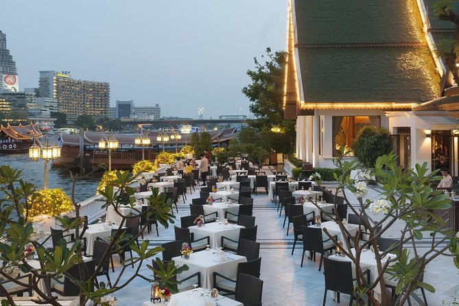 Gourmet Dinner & Spectacular Show at Mandarin Oriental - The Mandarin Oriental meeting point and the 7:00 pm rhythm