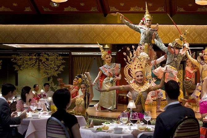 Gourmet Dinner & Spectacular Show at Mandarin Oriental - Timing details: kitchen hours and how to pace your dinner