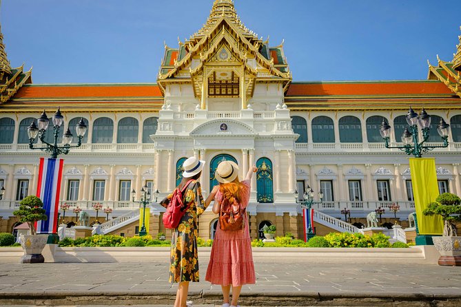 Grand Palace, Damnoen Floating Market & Maeklong Railway Market Tour – Full Day - A full day that actually connects the dots