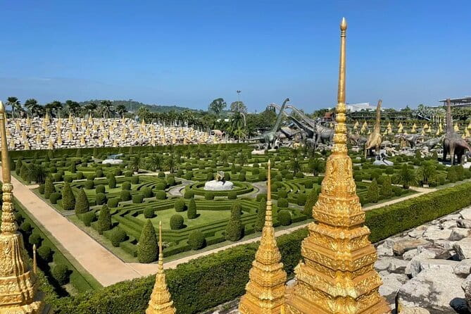 Grand Palace & Emerald Buddha Private Tour [Optional Luxury] - Lotus petal folding at Pak Khlong Talat: meaning you can take home