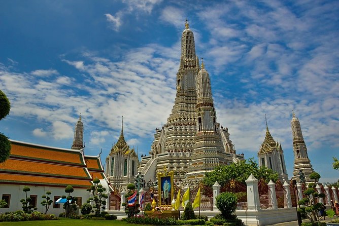 Grand Palace & Temples of Bangkok - Stop 4: Wat Arun on the river, quick stop with strong payoff