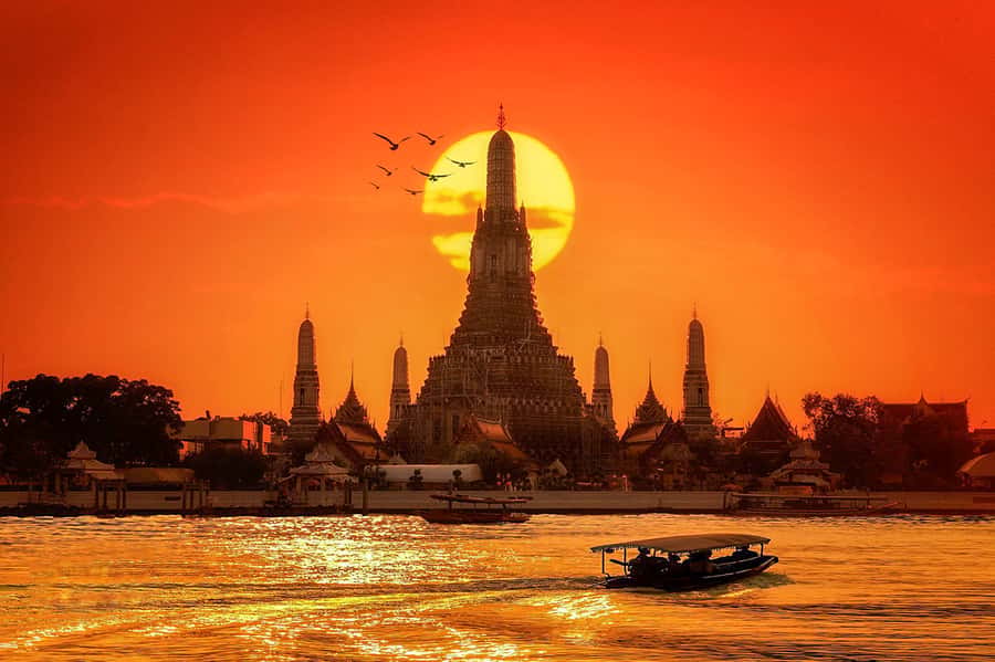 Grand Palace, Wat Pho, and Wat Arun: Guided Tour in Spanish - Key points worth knowing before you go