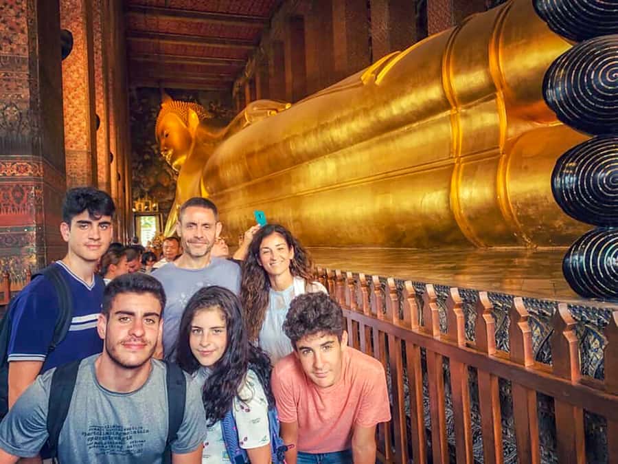 Grand Palace, Wat Pho, and Wat Arun: Guided Tour in Spanish - A 5-hour temple circuit that actually makes sense