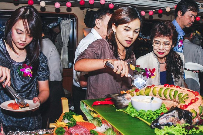 Grand Pearl Dinner Cruise: Dining & Live Performances - Price and Value: What You’re Really Paying For