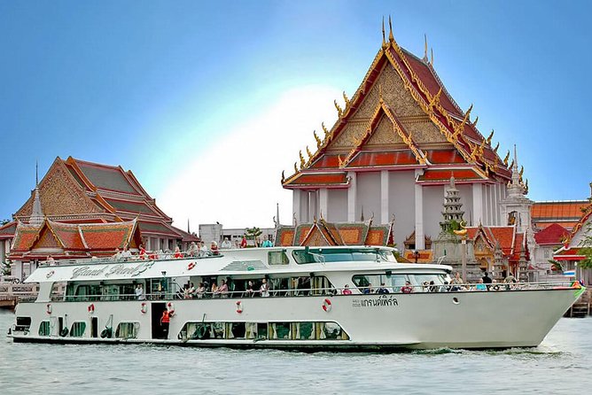 Grand Pearl Dinner Cruise Experience at Bangkok with Pickup - Live Music and Thai Classical Dance: What to Expect While You Cruise