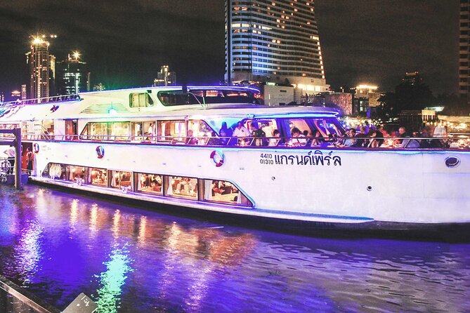 Grand Pearl: Luxury Dinner Cruise with Live Entertainment - Wat Arun and the riverside temple views from the boat