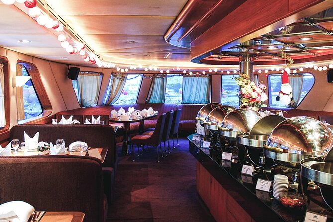 Grand Pearl: Luxury Dinner Cruise with Live Entertainment - Grand Pearl cruise basics: timing, meeting point, and what to plan for