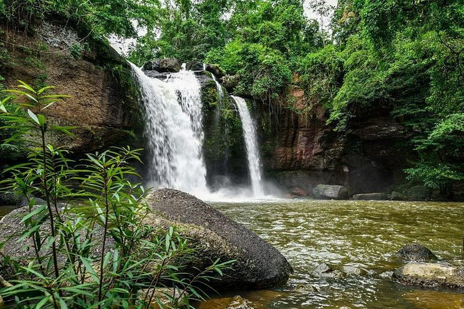 Haew Suwat Waterfall-Jungle Hiking to KM 33 Nong Pak Chi - KM.33 with a ranger: what the jungle hike is really for