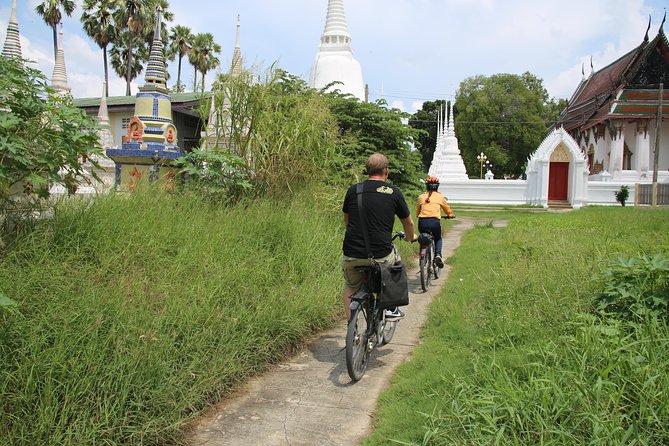 Half-Day Ayutthaya City Cultural Bike Tour - Pom Phet Fortress: Understanding Why Foreign Ships Were Controlled