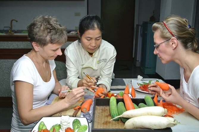 Half Day Professional Thai Fruit and Vegetable Carving Class - A Typical 3-Hour Session: How the Time Gets Used
