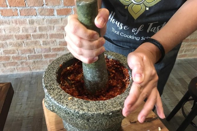 Hands on Thai Cooking Class and Market Tour - Mango carving workshop: the afternoon and evening twist