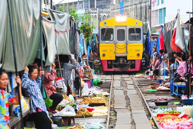 Iconic Markets: Damnoen & Train Market Explore - Photo and comfort tips for a 6-hour market sprint