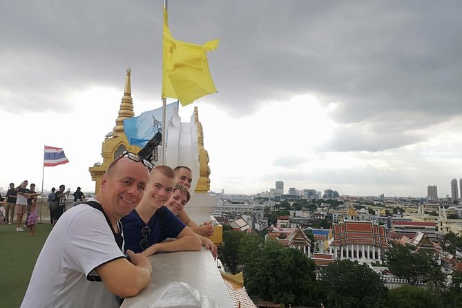 In and around Bangkok Private Tour Guide with Custom Experience - Floating markets and Damnoen Saduak: what to weigh before you pick it