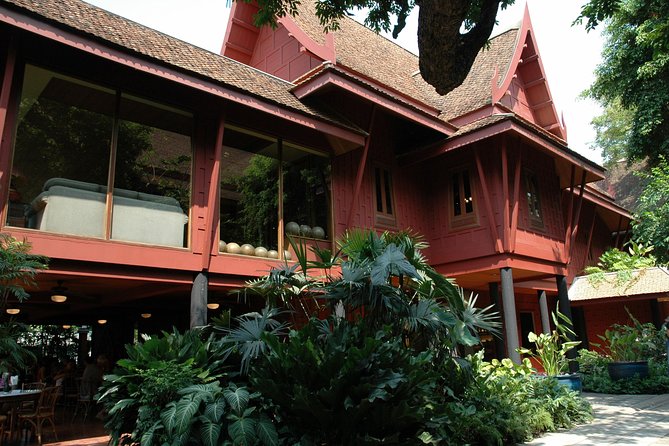 Jim Thomson's House & Suan Pakkard Palace Tour - Guide and driver: why the human touch matters