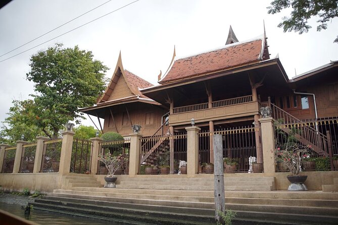 KL | Bangkok: 2-Hour Canal Tour by Teak Boat - Guide quality: why the right explanations matter more than extra stops