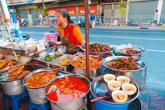 Laem Chabang Port Shop, Massage & Taste Food in Bangkok Excursion - Thai set meal, 1-hour massage, and shopping at JJ Mall