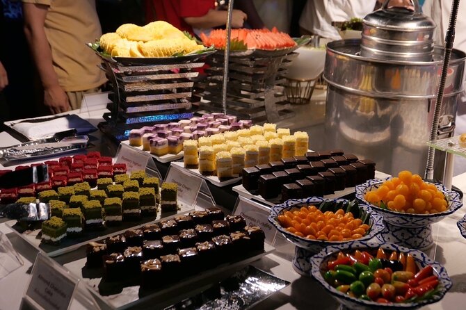 Luxury Dinner Cruise with Guide and Transfer (Opt. Executive Van) - Price and value: what $157.14 really buys you