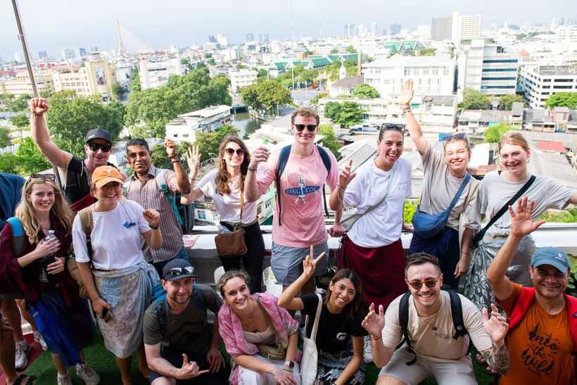 Mad Monkey Bangkok City Session - Walking Tour - Wat Bowonniwet Vihara: temple time with the right mindset